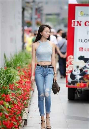 我和三个男人一起日过
