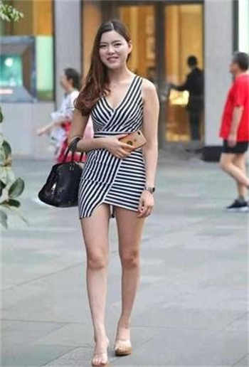 ai换脸白鹿打扑克免费