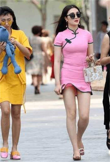 我和三个小女孩玲玲正文