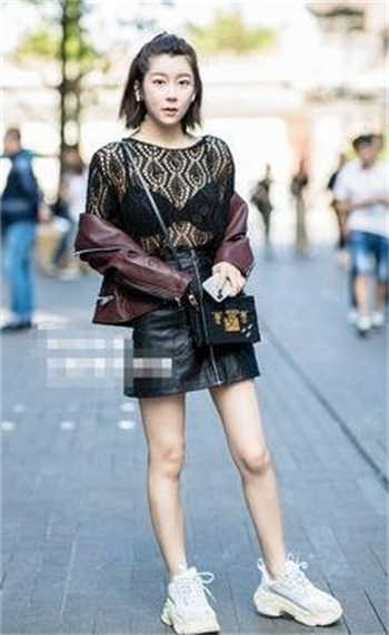 英语老师和我打扑克小说