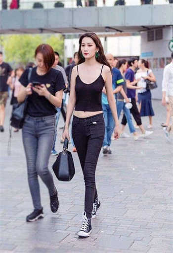 小西0619鬼灭之刃女角色