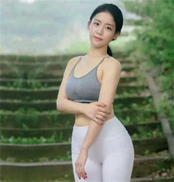 将军凌阳逃婚乔庭女扮男装