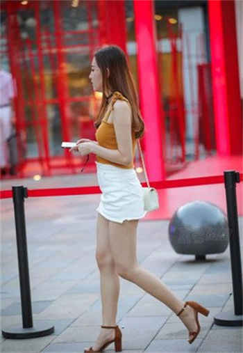 皇叔承不萌
