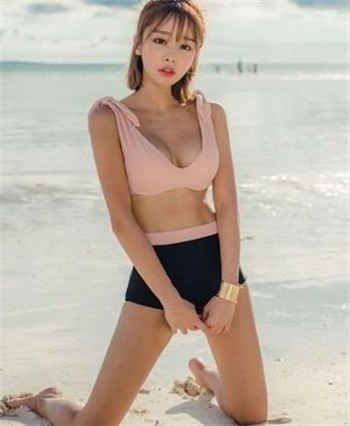 怀了个小妖精回家