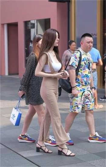 巜草莓向日葵丝瓜榴莲》