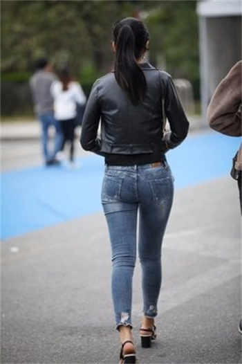 靓女研究生给我