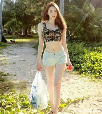 怀了个小妖精回家