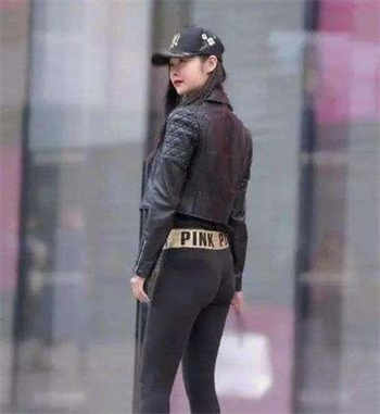 一女四男为爱鼓掌