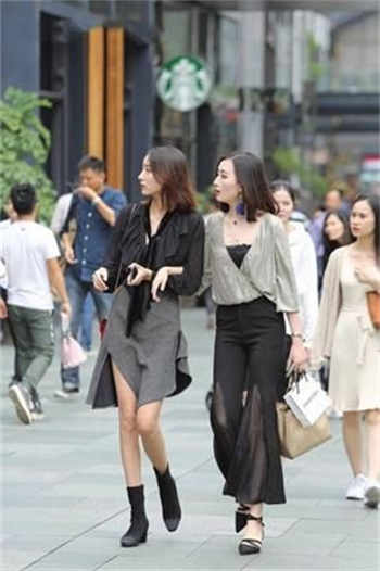 爱奇艺视频导入相册