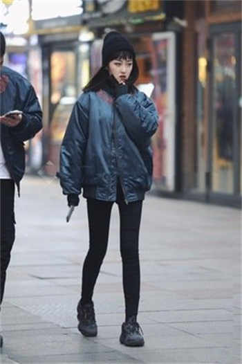 微信隐藏附近人怎么找到