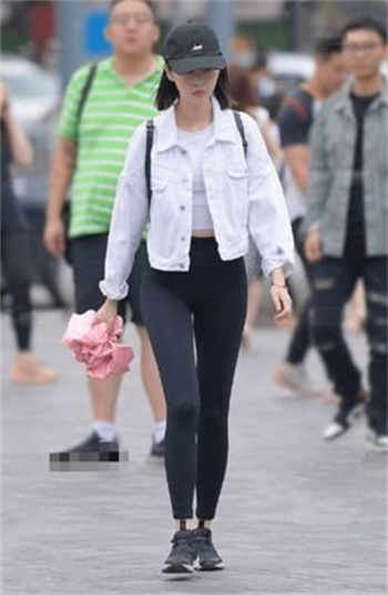 闺蜜抢老公有哪些表现